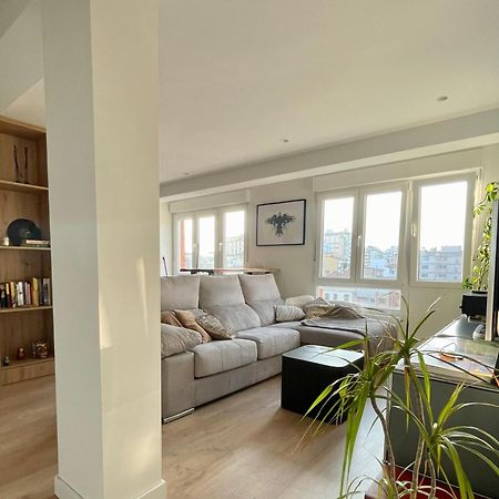 Piso De 2 Habitaciones En Centro, Zona Muy Tranquila Con Playa A 2 Min Andando Хихон Экстерьер фото